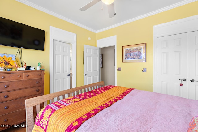 bedroom with a closet, crown molding, and ceiling fan