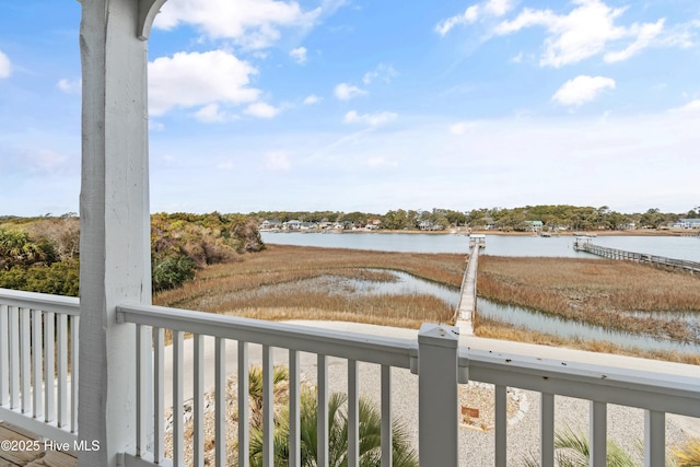 view of yard featuring a water view