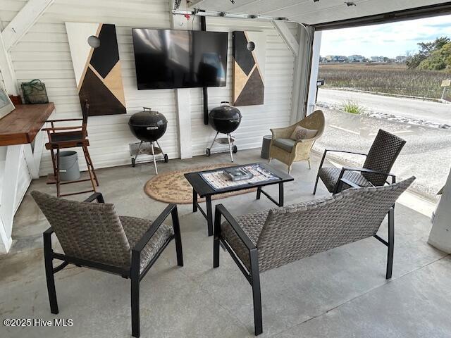 view of patio / terrace featuring an outdoor hangout area