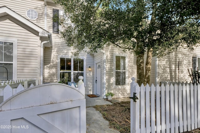 exterior space featuring fence