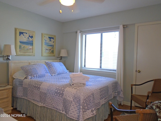 bedroom with a ceiling fan