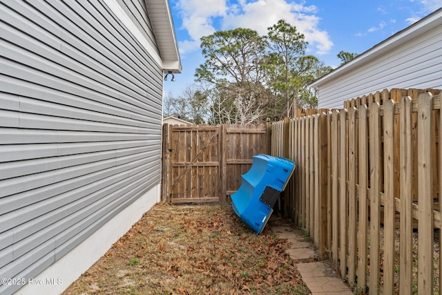 151 NE 9th St, Oak Island, NC 28465 - view of yard
