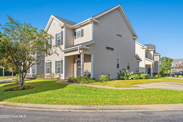 view of front of property featuring a front yard