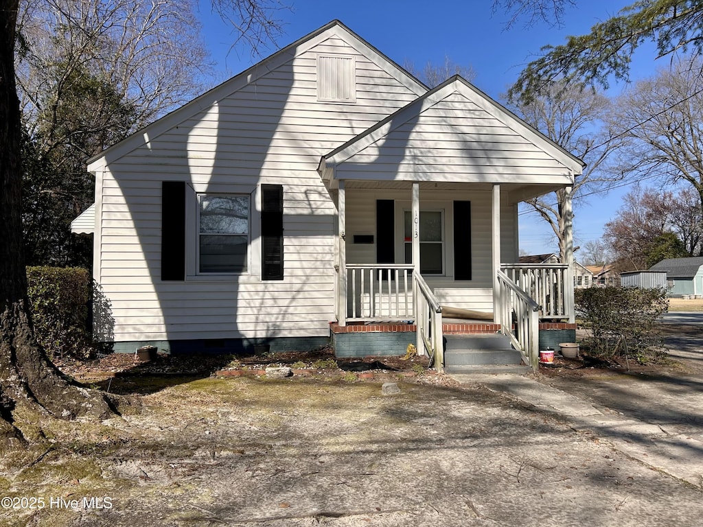 bungalow featuring covered porch