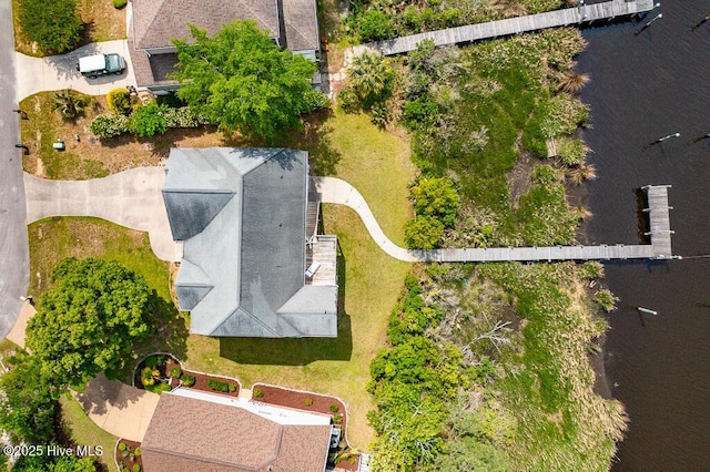 917 Hearthside Ct, New Bern, NC 28560 - aerial view of a nearby body of water