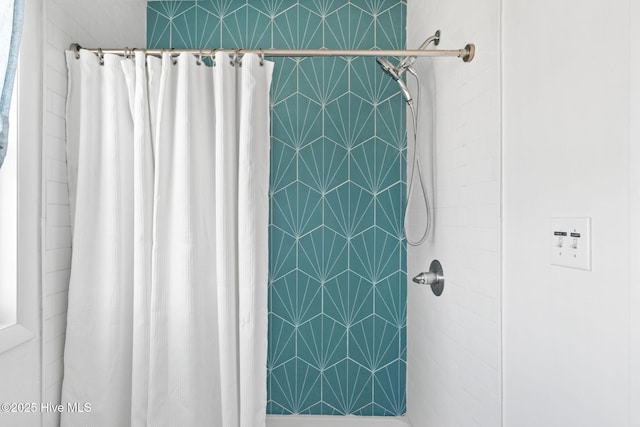 4827 W Beach Dr, Oak Island, NC 28465 - full bath with tiled shower