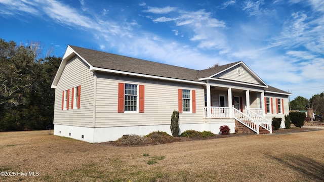 view of front facade featuring covered porch, a front lawn, crawl space, and a shingled roof