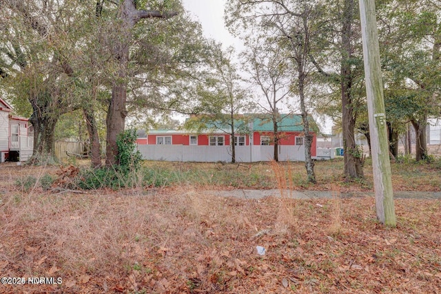 Listing photo 2 for 102 Meares St, Wilmington NC 28401