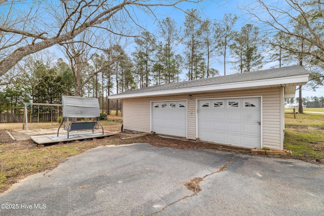 view of detached garage