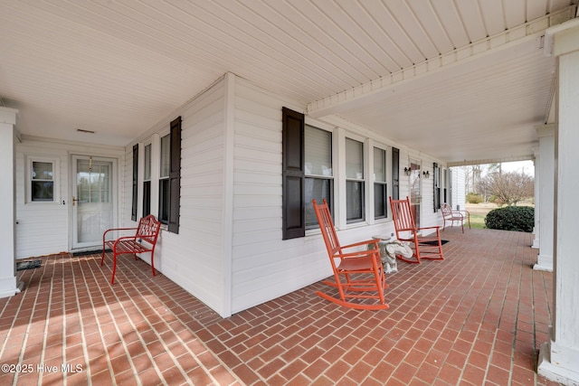 view of patio featuring covered porch