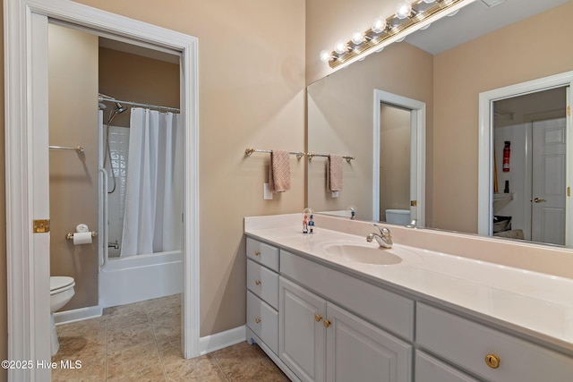 full bath with toilet, vanity, baseboards, and shower / bathtub combination with curtain