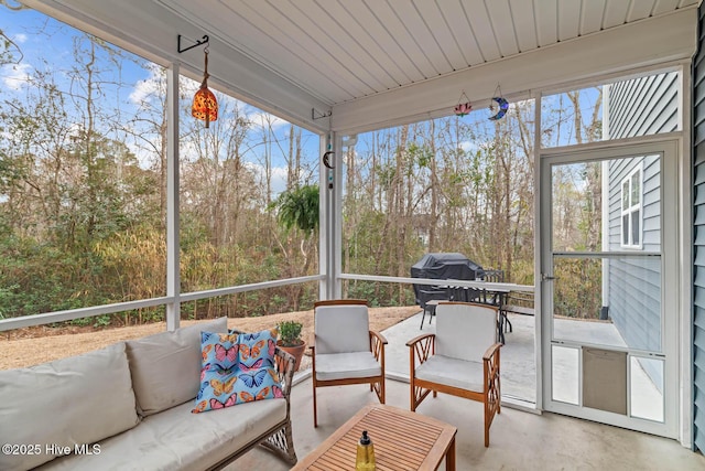 view of sunroom / solarium