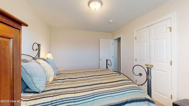 bedroom featuring a closet