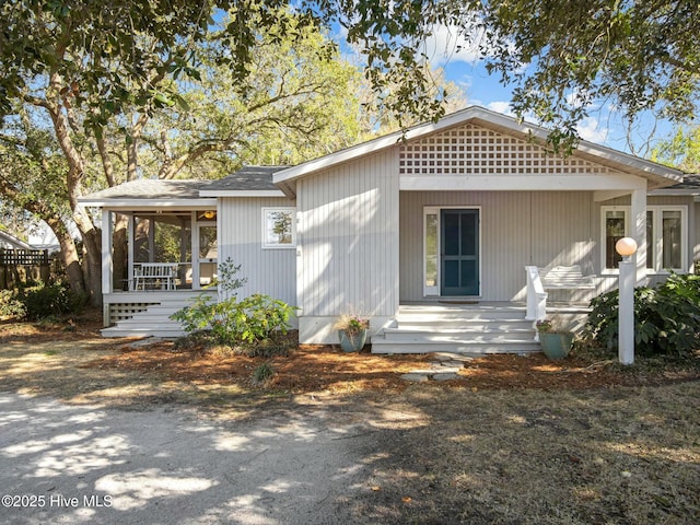 view of front of house featuring covered porch