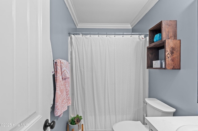 full bath featuring toilet, a shower with shower curtain, vanity, and crown molding