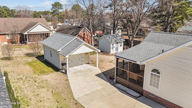 drone / aerial view featuring a residential view