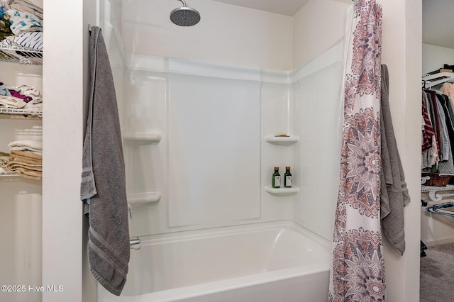 full bath with shower / bathtub combination with curtain