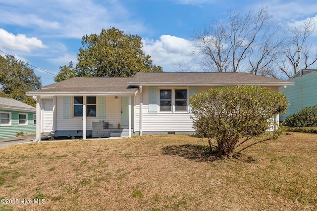 view of front of house featuring crawl space and a front yard