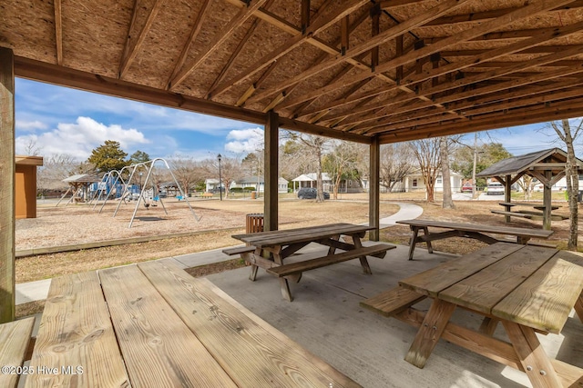 surrounding community featuring playground community