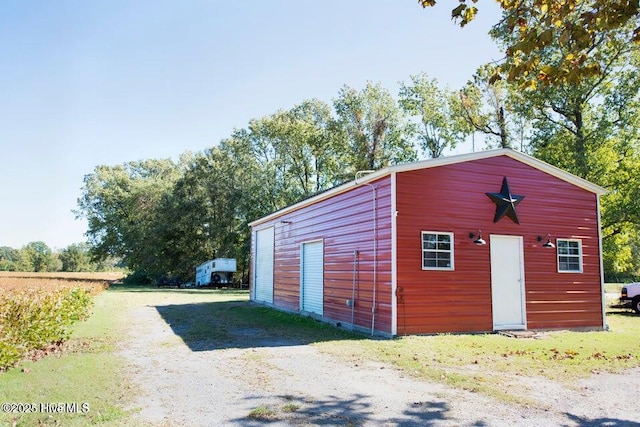 view of outbuilding featuring an outbuilding