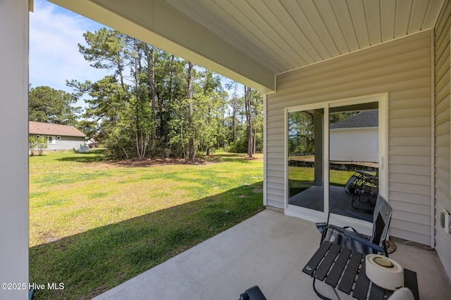 1507 Caracara Dr, New Bern, NC 28560 - view of patio / terrace
