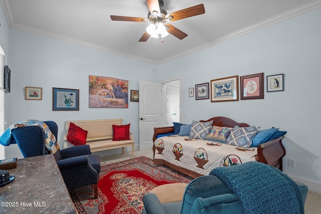 carpeted living area with crown molding, a ceiling fan, and baseboards