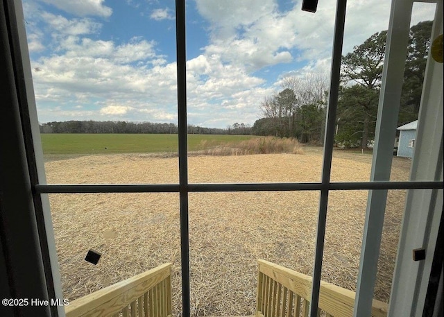 view of yard featuring a rural view