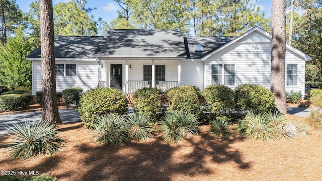 view of front of house featuring covered porch