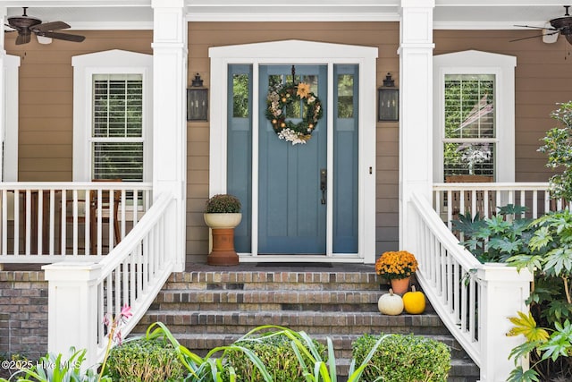 property entrance with covered porch and ceiling fan