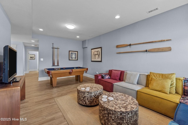 rec room with visible vents, baseboards, light wood-type flooring, recessed lighting, and billiards