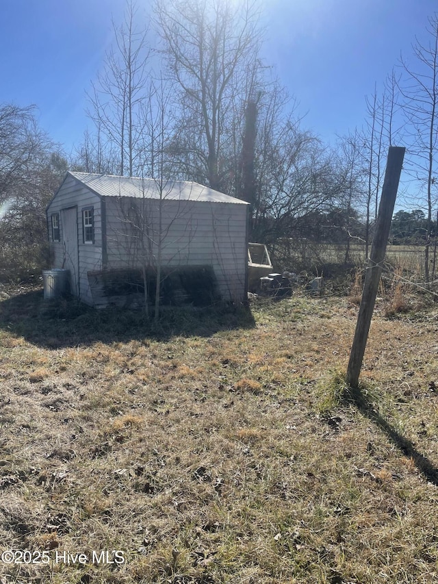 view of outbuilding