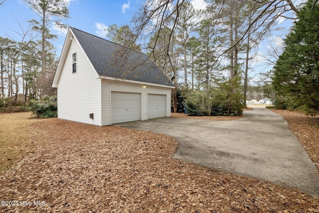 view of detached garage