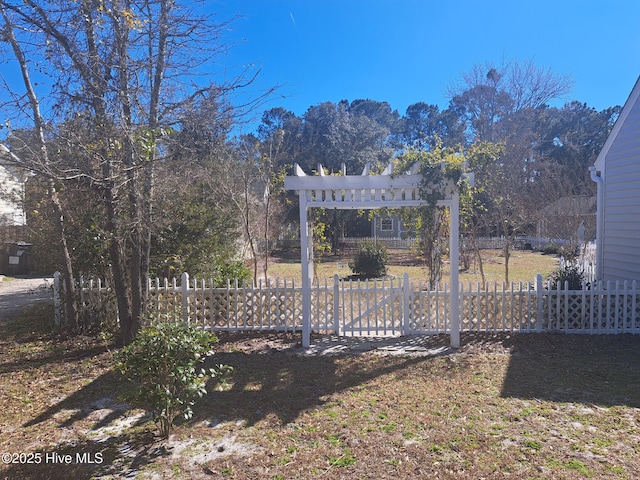 view of yard featuring fence