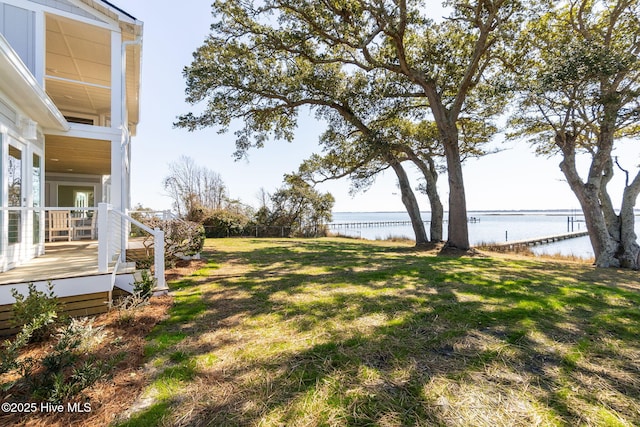 view of yard featuring a water view