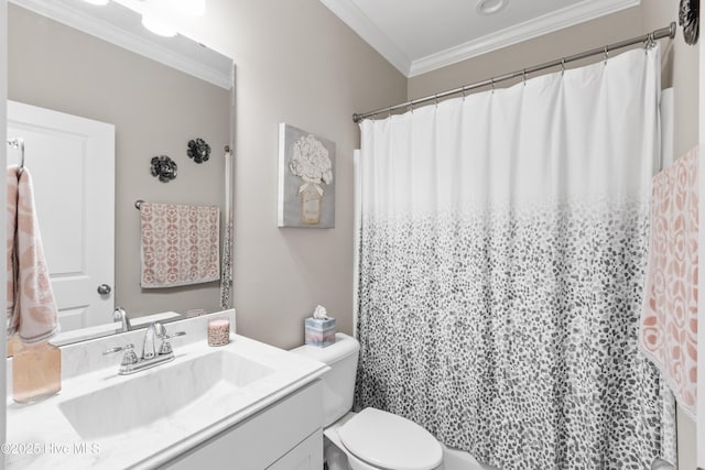 full bath with curtained shower, vanity, toilet, and crown molding