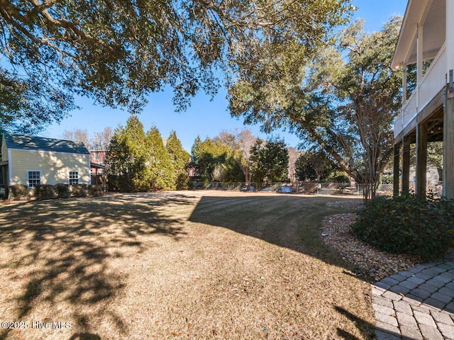 129 Sunset Dr, Cedar Point, NC 28584 - view of yard