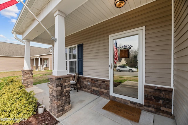 view of patio featuring covered porch