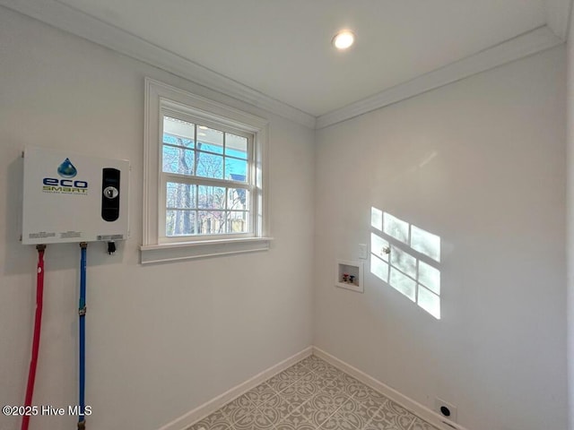 empty room with recessed lighting, baseboards, and ornamental molding