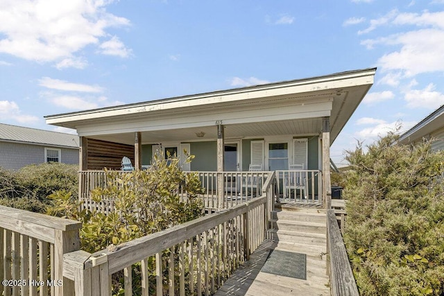 view of front of property with covered porch