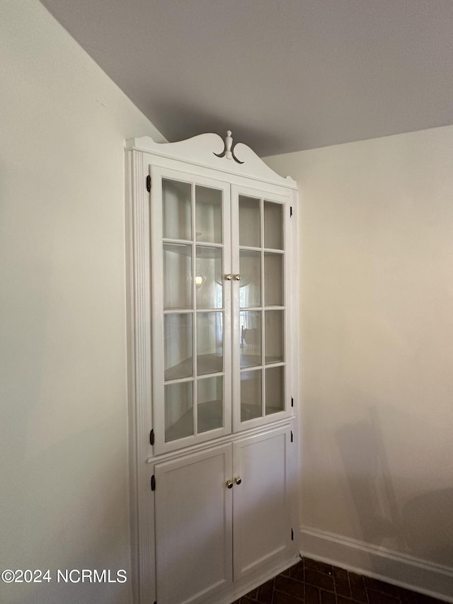 room details featuring baseboards