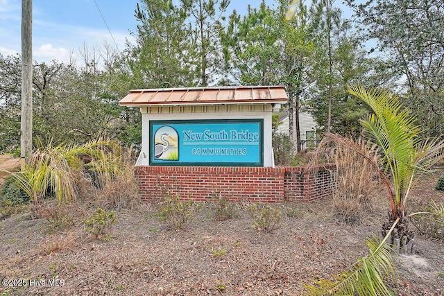 view of community / neighborhood sign