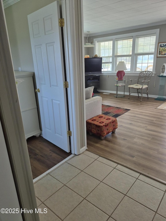 515 Mulberry St, Beaufort, NC 28516 - hall featuring wood finished floors, baseboards, and ornamental molding