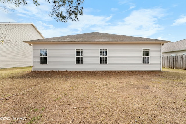 1012 Lake Norman Ln, Leland, NC 28451 - back of house with fence