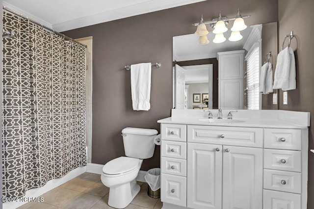 full bath with baseboards, curtained shower, crown molding, toilet, and tile patterned floors