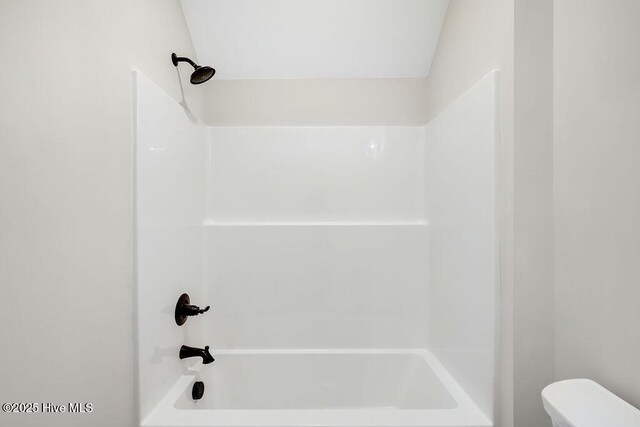 1340 Trisail Ter, Wilmington, NC 28412 - full bath featuring toilet and washtub / shower combination