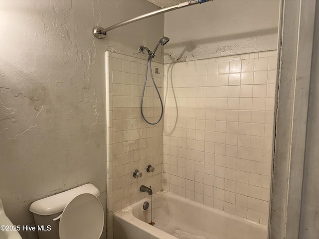 2604 Robeson St, Wilmington, NC 28405 - full bath with toilet, shower / bath combination, and a textured wall