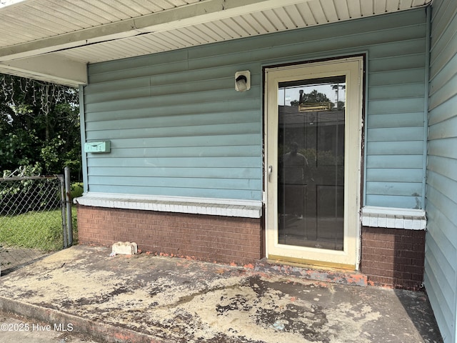 1122 E Stewart Cir, Wilmington, NC 28405 - view of doorway to property