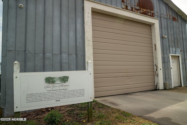 108 Cottage Walk, Hampstead, NC 28443 - view of garage