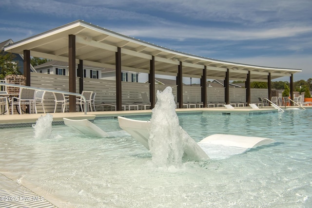 pool with fence