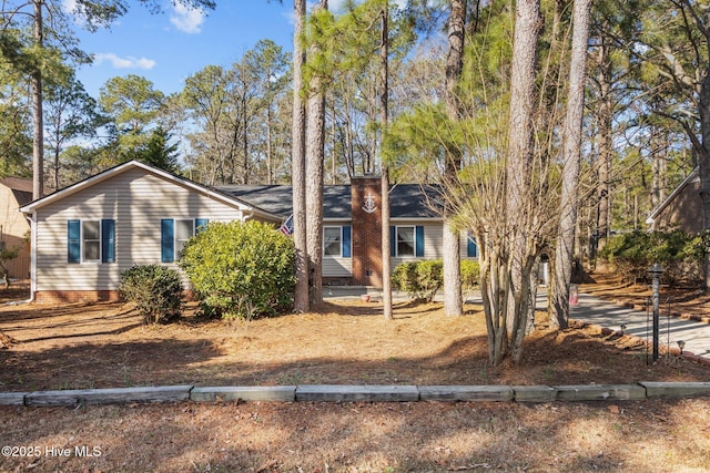 view of front of house featuring crawl space